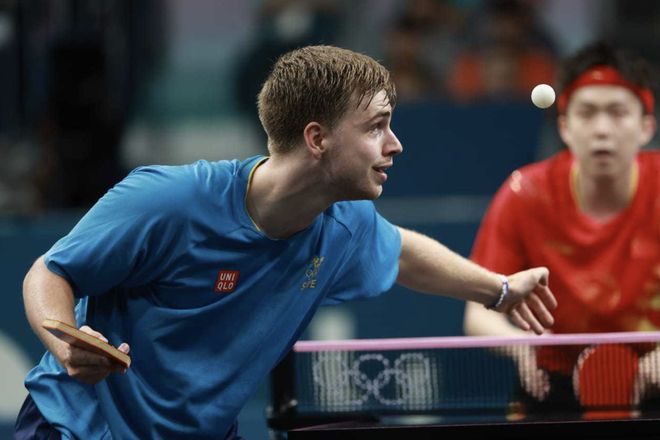 三球大胜曼 三球大胜曼